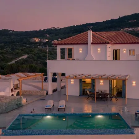 Daluz Villa *